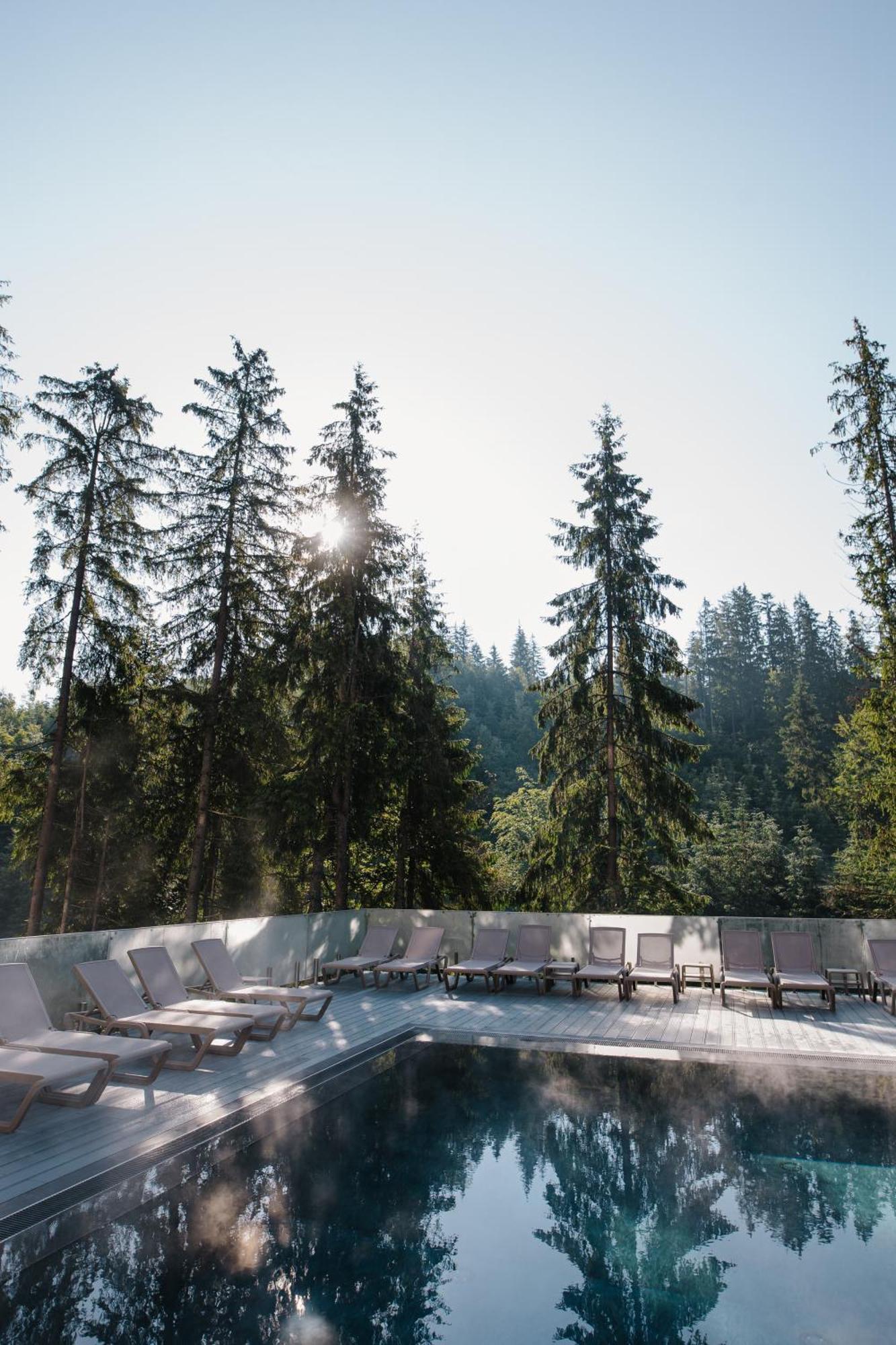 Girski Hotel&Spa Boekovel Buitenkant foto