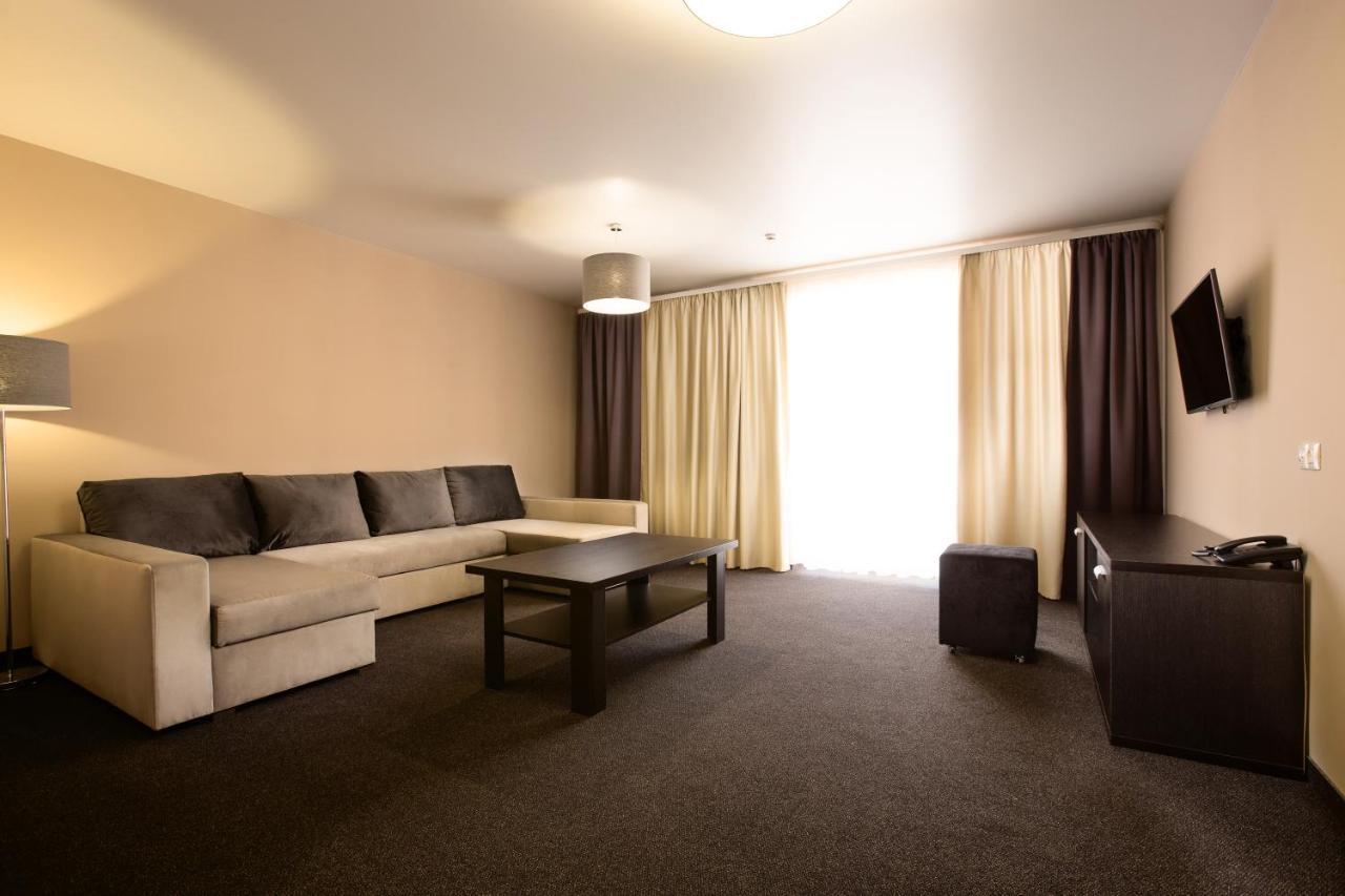 Girski Hotel&Spa Boekovel Buitenkant foto